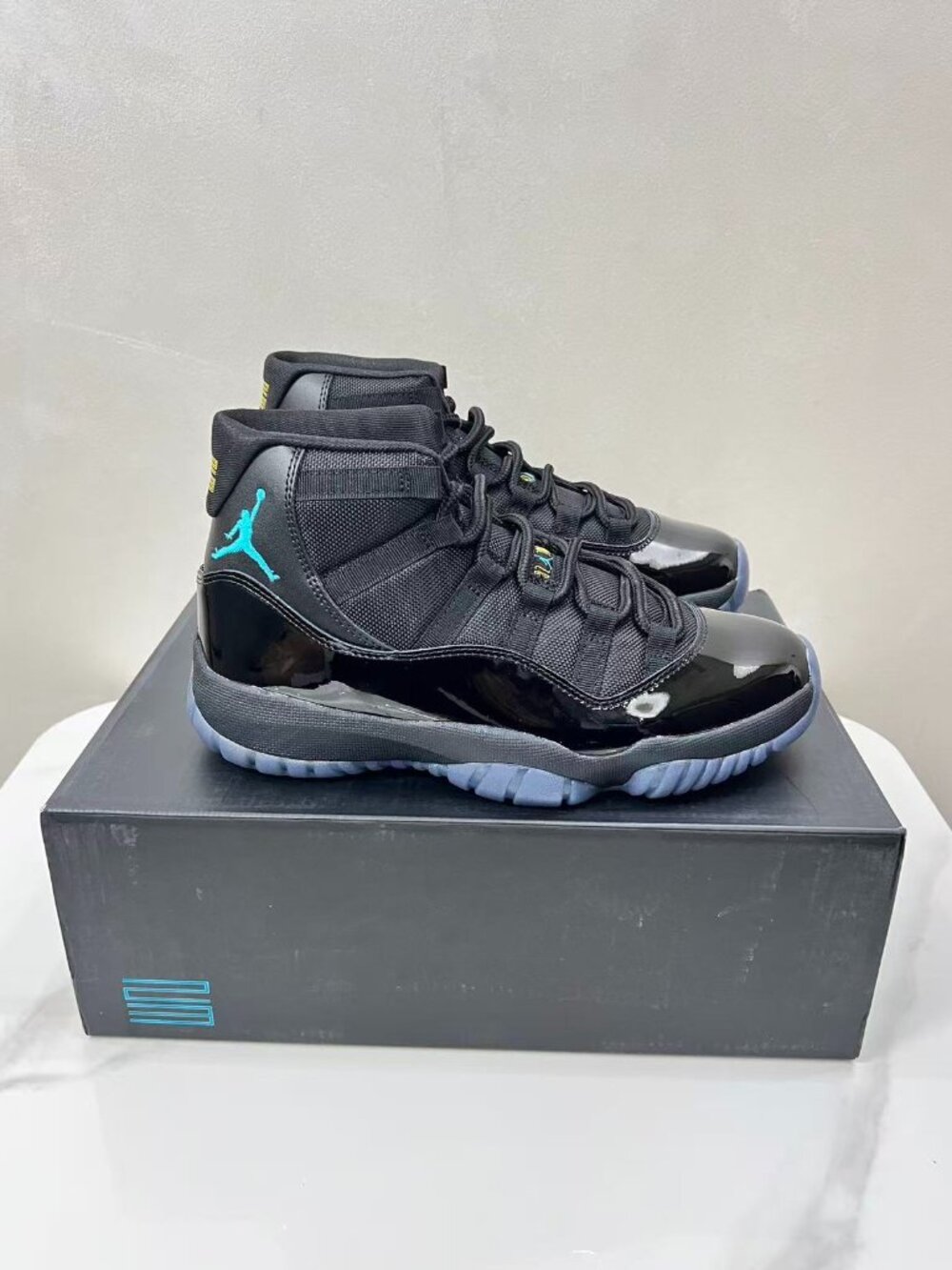 Jordan Air Jordan 11 Retro Gamma Mens Lifestyle Shoes Black